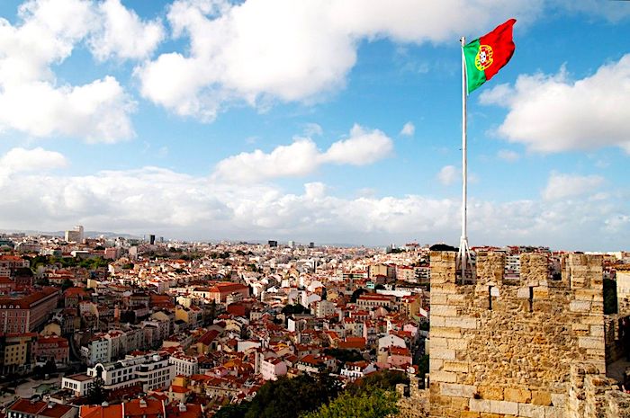La economía de Portugal brilla, mientras que la deuda cae