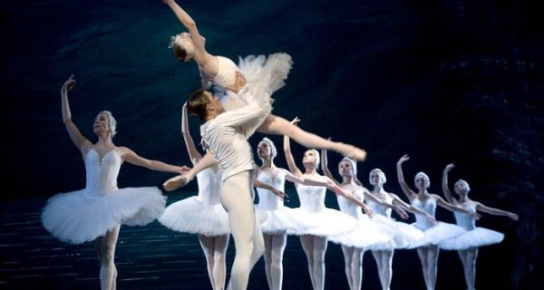 Los 10 bailarines clásicos más famosos (y ricos) del mundo