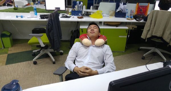 ¿Cuánto tiempo dedicamos al trabajo? ¡Los españoles solo 176 minutos al día!