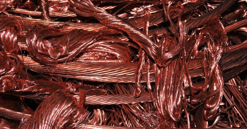 La producción mundial de cobre cae a medida que los precios continúan aumentando