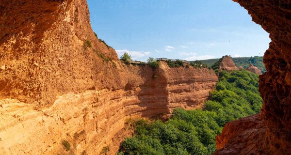 El oro en España, una tradición que también atrae a los pequeños mineros