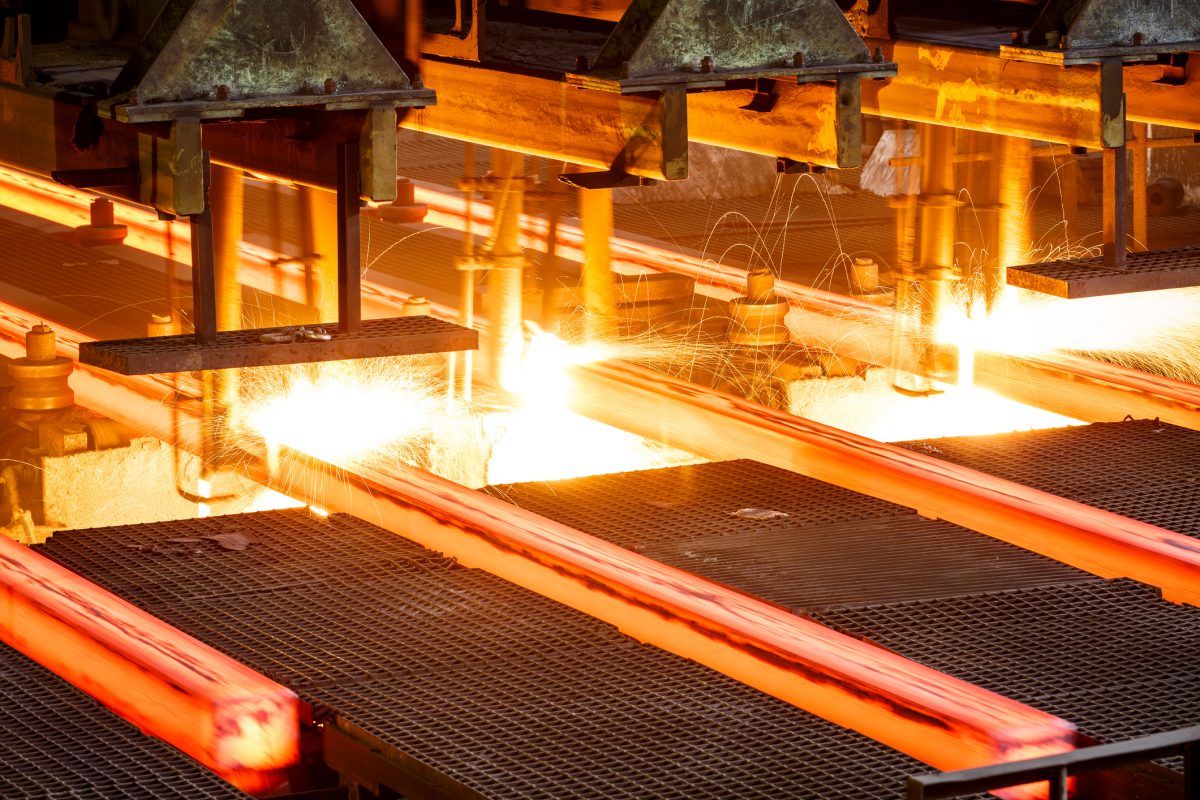 La producción de acero crece en todas partes mientras Australia y China se pelean