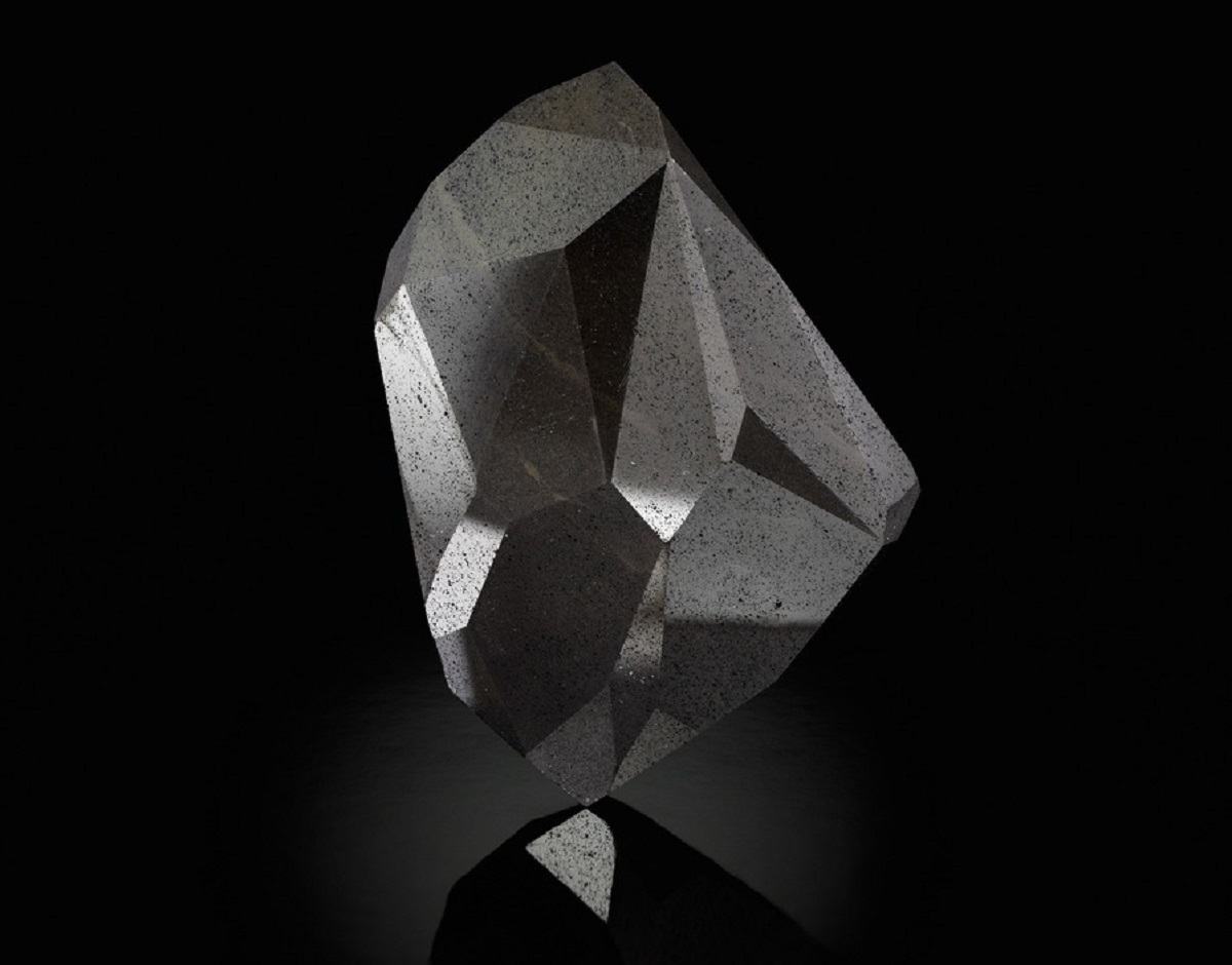 4,3 millones para Black Diamond, diamante negro de origen desconocido