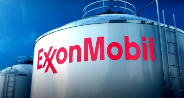 Putin regala a Exxon un año récord. Ahora compras en saldo en UE