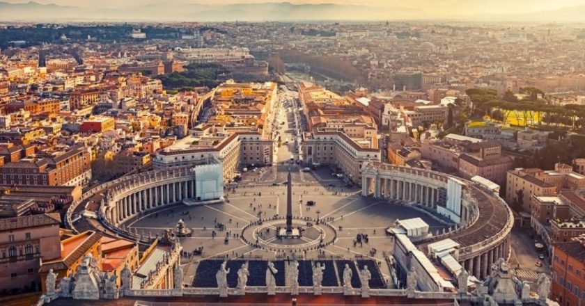 Vista de la Plaza de San Pedro en el Vaticano