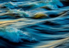 Mar con aguas turbulentas